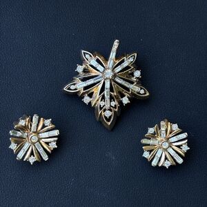 Trifari 1949 Alfred Philippe Maple Leaf Gold Tone Rhinestone Pin & Ear Earrings